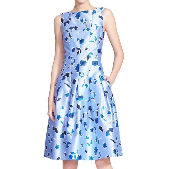 Oscar de la Renta Dresses & Skirts - Oscar de la Renta Mikado light blue floral dress
